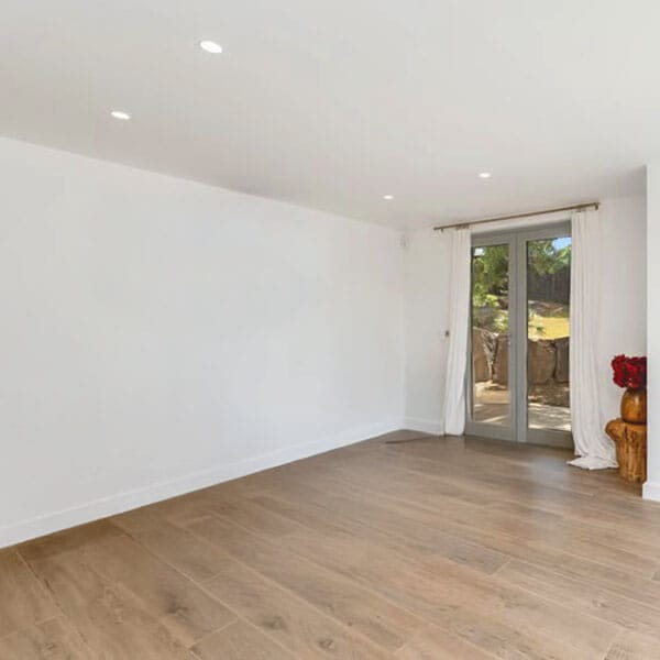 Virtual Staging Service