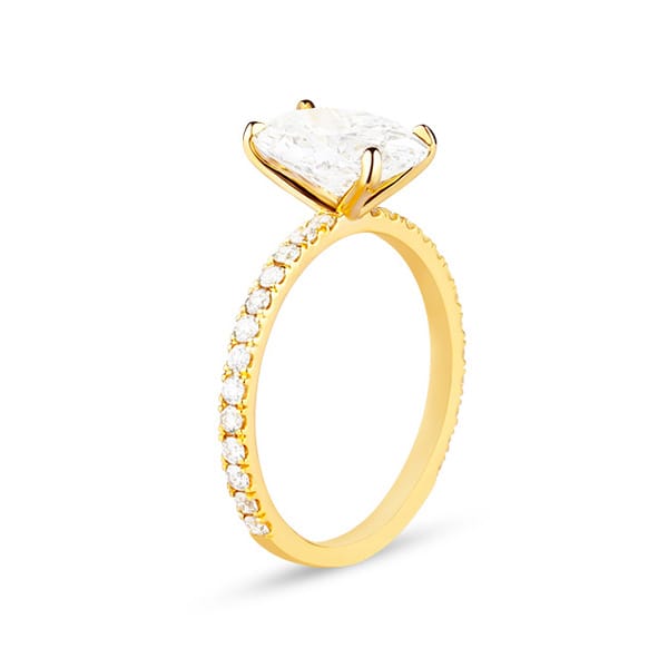 Professional Jewelry Retouching Service